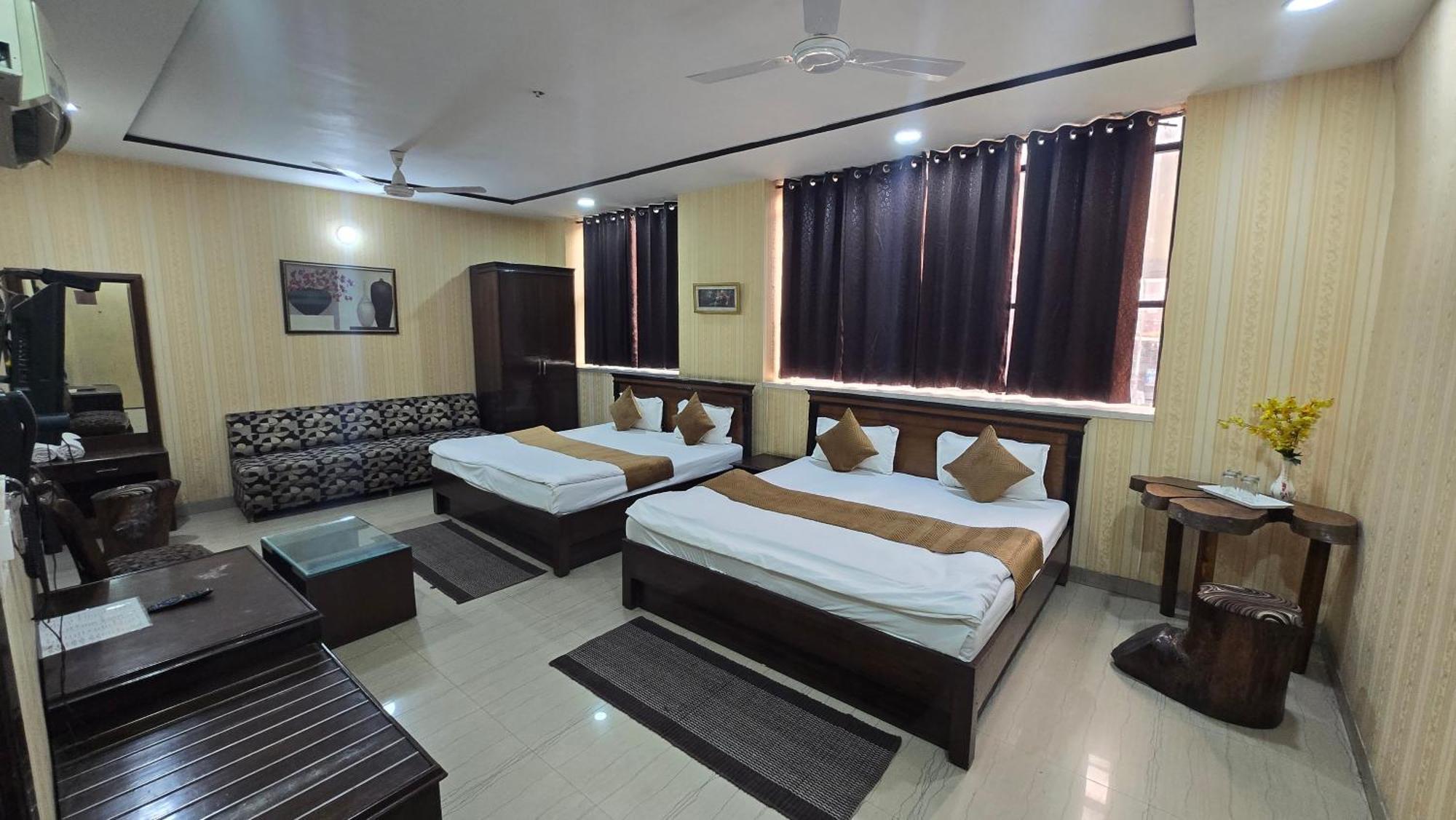 Hotel Amritsar Inn Экстерьер фото